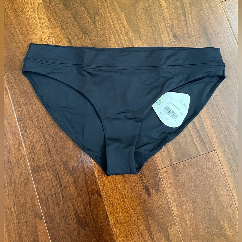 NWT PrAna Summer Wave Bottom Large